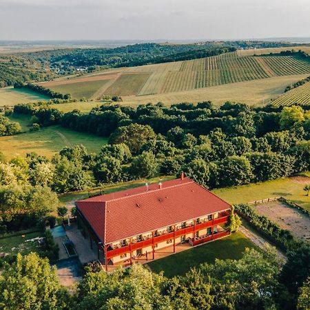 Farma Ovci Terasy Villa Němčičky Eksteriør billede
